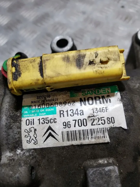 Compresseur de Climatisation Citroen C5 III 2.0HDI OEM image 4