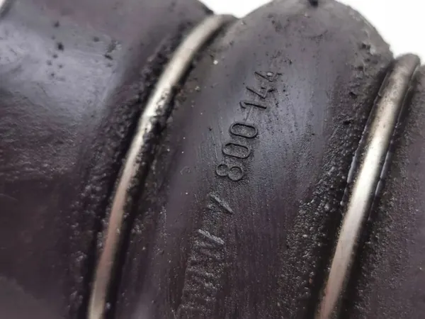 BMW 7 F01 F02 F03 F04 2009 Intercooler Schlauch image 5