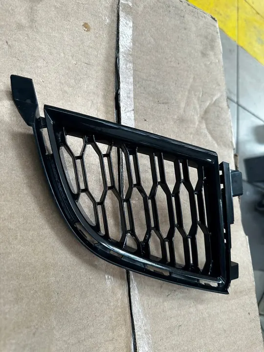 Griglia anteriore sinistra M Package BMW G20 G21 image 5