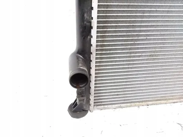 Radiador de agua CHRYSLER 300C 5.7L 2006 OEM 61014A image 4