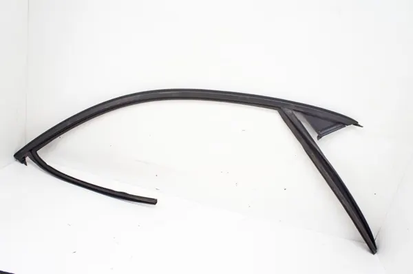 Oven Tiiviste UW335 31455058 Volvo XC40 T3 Oikea Etu image 2