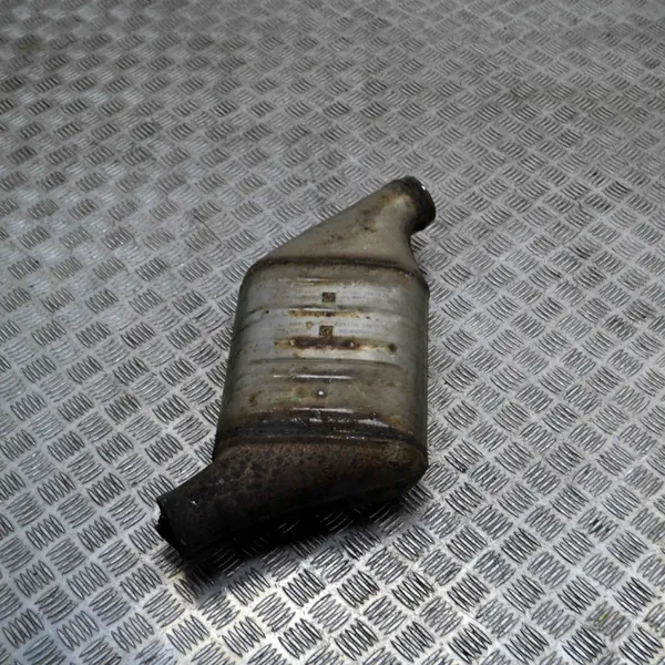 Catalyseur OEM 7213847 pour BMW X5 2.0L image 3