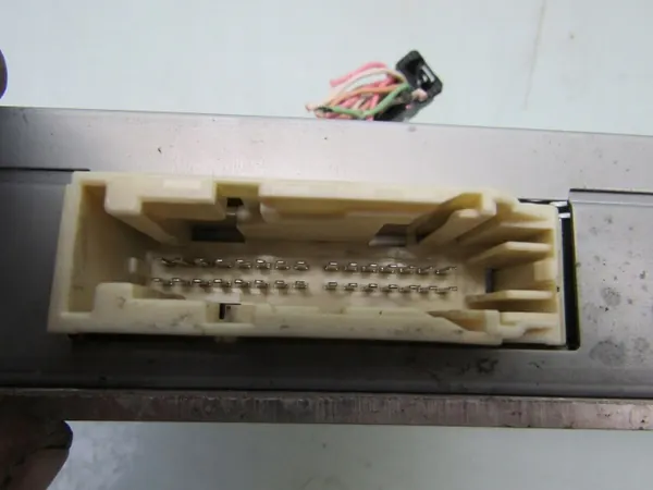 Lexus IS III Radio Versterker Module OEM 86280-53190 image 7