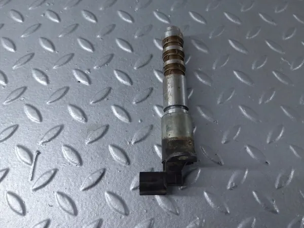 Soupape de commande d'arbre à cames Cadillac OE 12636175 image 3
