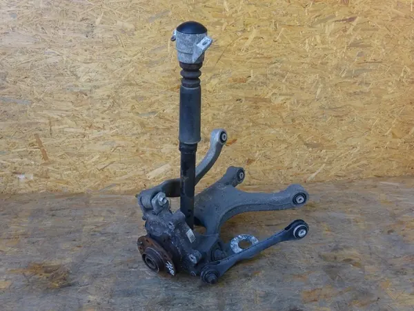 AUDI A4 B8 2.0 TDI QUATTRO Mozzo Posteriore Destro OEM image 2