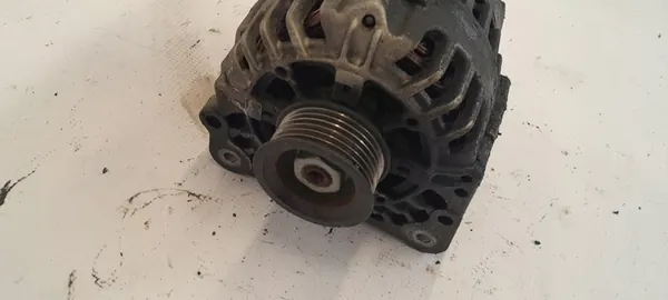 VW POLO IV 9N 1.2 Vaihtovirtageneraattori 03D903025E image 2