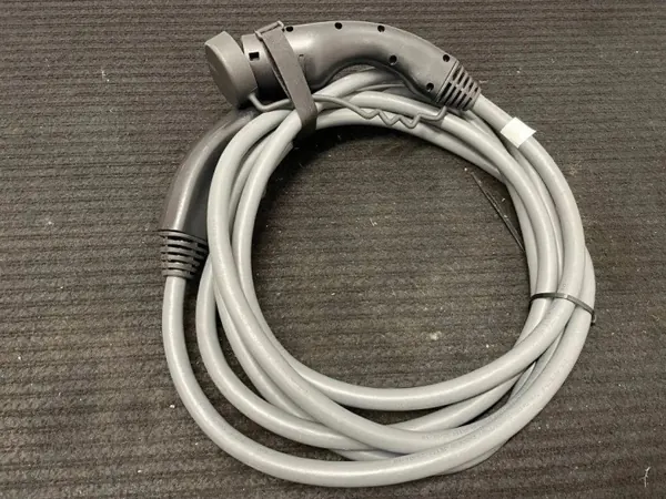 BMW Batterieladekabel OEM 8490580 für iX3 image 2