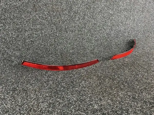 Takapuskuriheijastin Vasemmalle Oikealle Skoda Superb III image 3