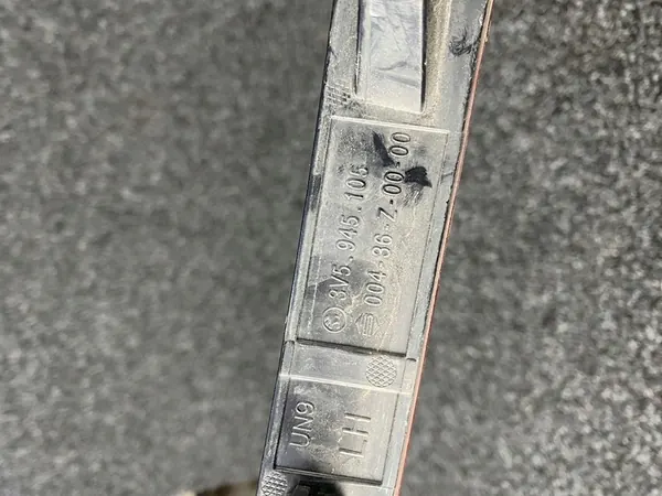 Takapuskuriheijastin Vasemmalle Oikealle Skoda Superb III image 6