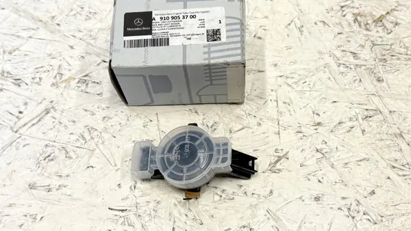Mercedes Sprinter W910 Regensensor OEM A9109053700 image 2