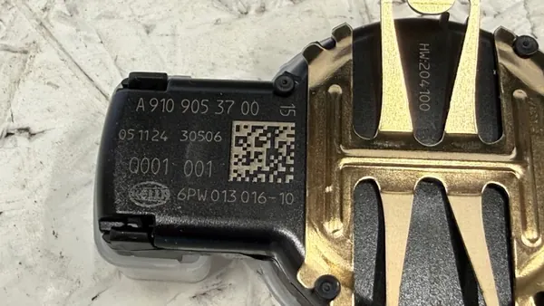 Mercedes Sprinter W910 Regensensor OEM A9109053700 image 3