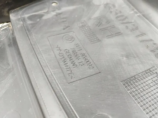 Karosseridel Framsidan Höger BMW 5 G30 G31 G38 8060032 image 9