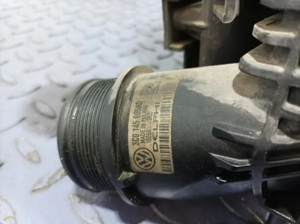 Ventilador de refrigeração OEM 3C0121253AR VW Passat B6 image 4