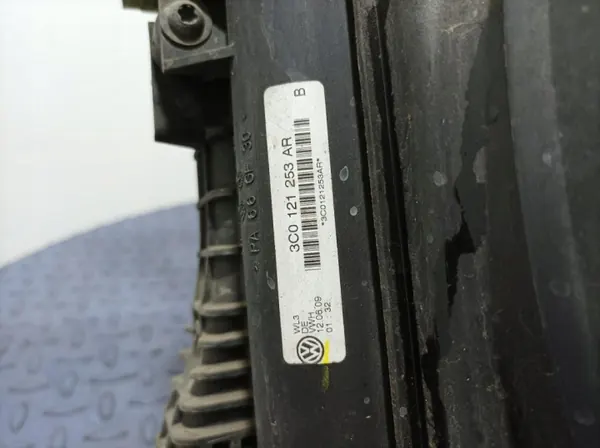 Ventilador de refrigeração OEM 3C0121253AR VW Passat B6 image 7
