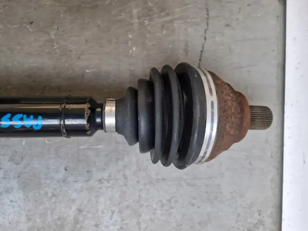 Mozzo di Sospensione Anteriore Destro VW Passat B7 3.6 V6 image 9