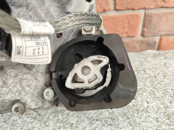 BMW F20 F30 F10 Gearbox Actuator ATC35L 8643153 8643149 image 5