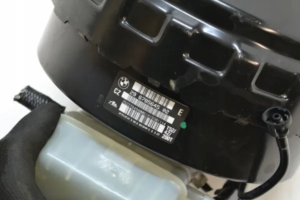 BMW Bromsassistans pump behållare OEM Qwa41 Begagnad image 6