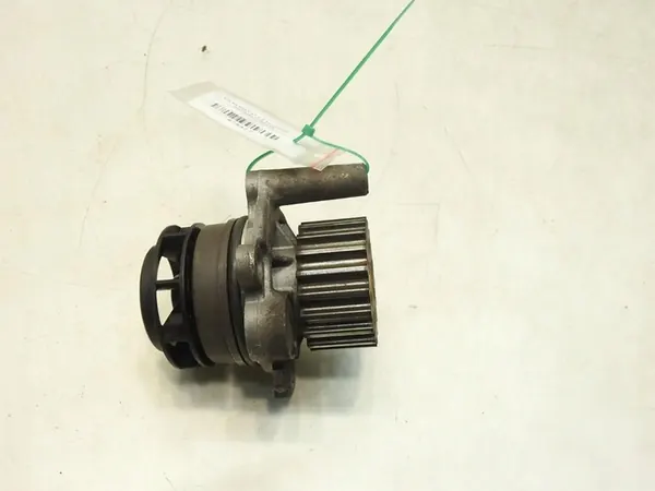 Pompa acqua VW Passat B7 2.0 TDI image 6