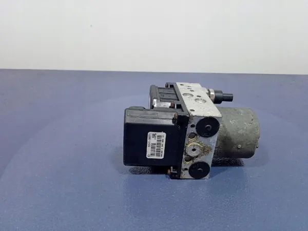 Toyota ABS-pumpstyrenhet OEM 44540-05031 Begagnad image 4