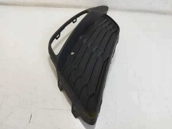 Griglia paraurti anteriore destra SEAT LEON FR lift 5F0853666H image 2