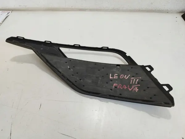 Griglia paraurti anteriore destra SEAT LEON FR lift 5F0853666H image 4