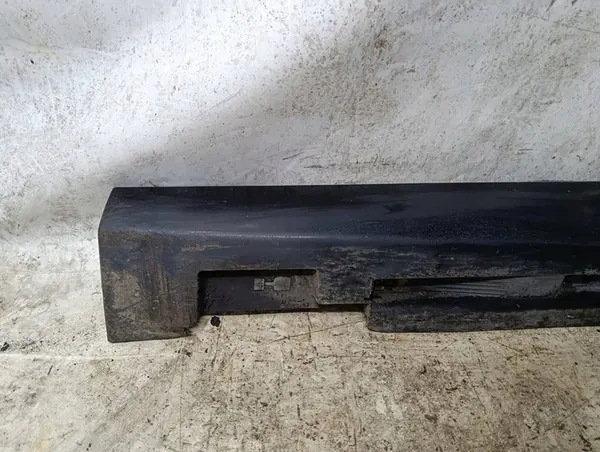 Volvo V40 II 12-19 R-Design Couvre-bas de caisse image 5