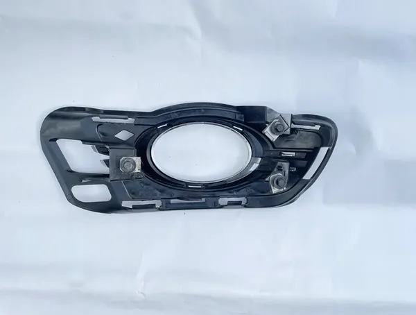 Rejilla de Parachoques Izquierda Cromada Mercedes W204 C-Class A2048852423 image 2