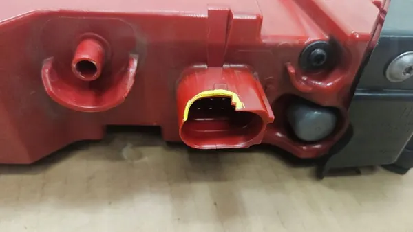 Porsche OE 99163197302 Luz Trasera Izquierda image 8