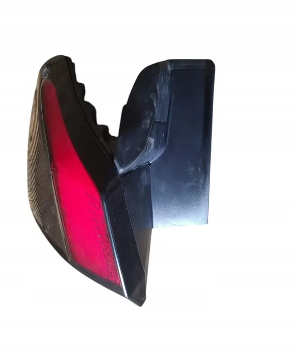 Luz trasera izquierda Peugeot 3008 II 5008 II image 2