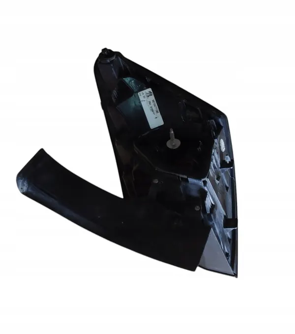 Luz trasera izquierda Peugeot 3008 II 5008 II image 3