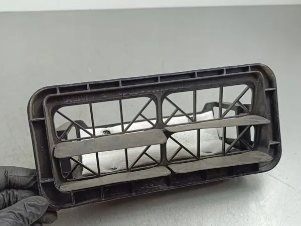 Mazda CX-9 Lüftungsgitter OEM TK8150858 - Gebraucht image 4
