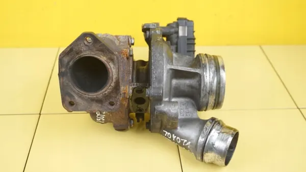 Turbocompressor Toyota OE OEM N47C16A - Usado image 4