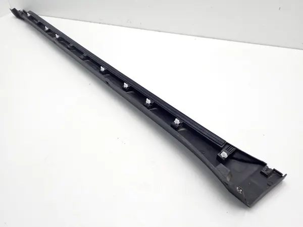 OEM 2GM853856B oikea kynnyssuoja VW T-Crossille image 9