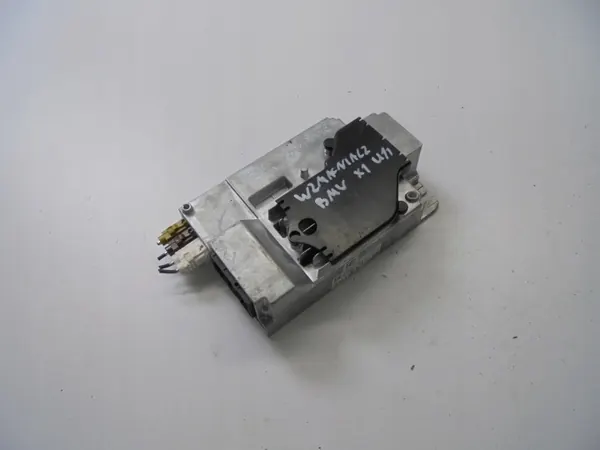 BMW Audioversterker OEM 5B44D47 - Gebruikte Staat image 2