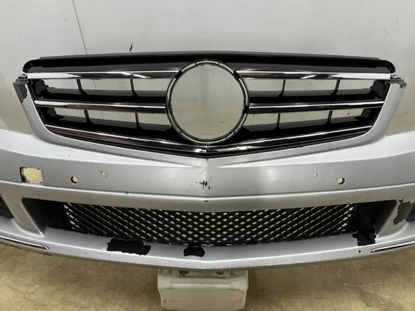Parachoques delantero Mercedes W204 Clase C 07-11 Pre-Facelift A2048804140 image 3