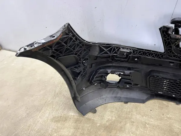 Parachoques delantero Mercedes W204 Clase C 07-11 Pre-Facelift A2048804140 image 7