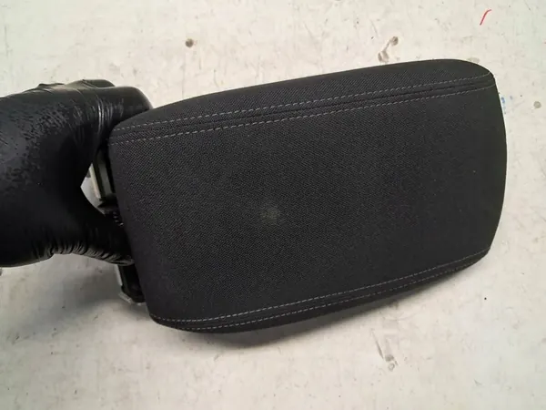 Accoudoir PEUGEOT 308 II T9 2013-2015 OEM image 4