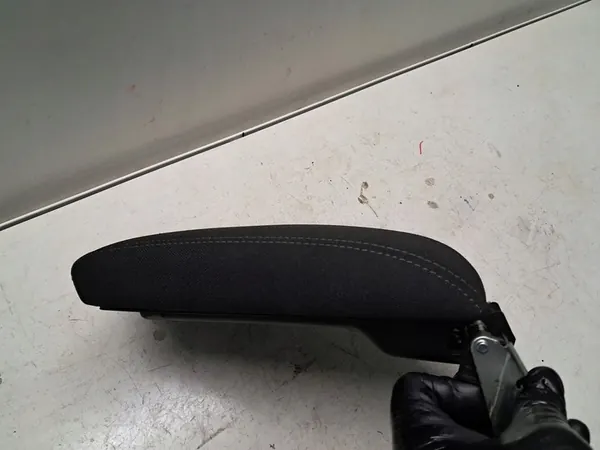 Accoudoir PEUGEOT 308 II T9 2013-2015 OEM image 6