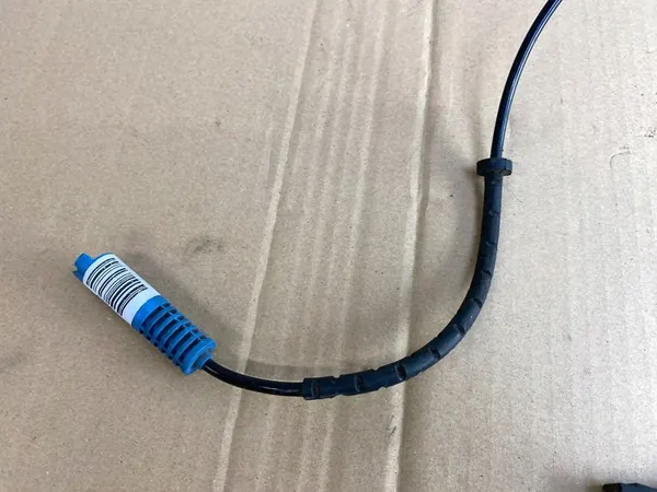 Sensor ABS traseiro esquerdo direito BMW E39 azul OEM image 4