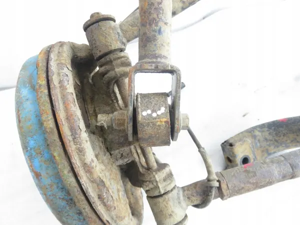 Traverse arrière OEM SANKI TYŁ LAND ROVER FREELANDER (L314) image 9
