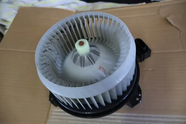 Blazermotor Honda OE OEM SILNIK DMUCHAWY CR-V III image 3