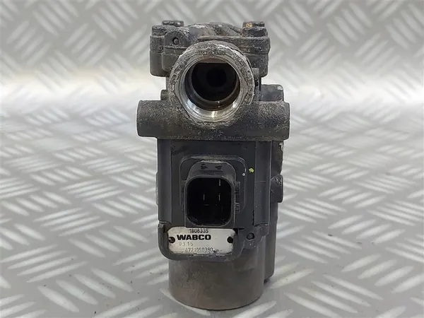 Vanne modulateur ABS Avant DAF XF 106 460CV image 2