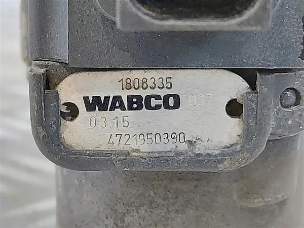 Vanne modulateur ABS Avant DAF XF 106 460CV image 8