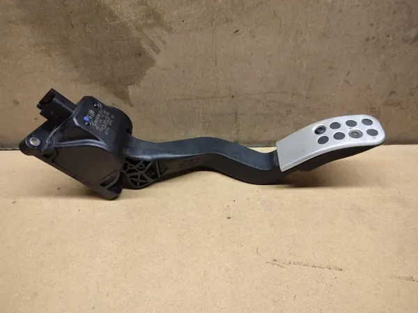 Potenciómetro pedal acelerador Citroen C4 OEM 9680566080 image 2