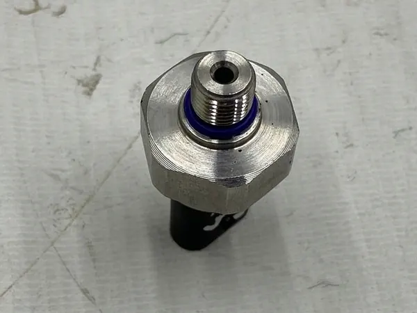 Polttoainepaineanturi Ford Focus MK3 OEM BU5A9F972B image 5
