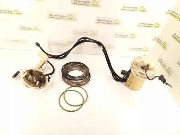Bränslepump OEM A2044701294 för Mercedes-Benz C W204 image 2