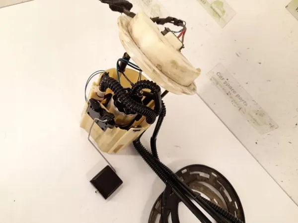 Bränslepump OEM A2044701294 för Mercedes-Benz C W204 image 3