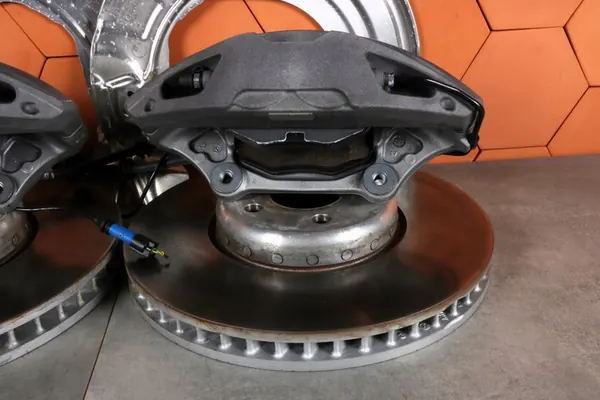 Sistema de Freio BMW G11 G12 G15 G16 G30 G31 348X36 image 3