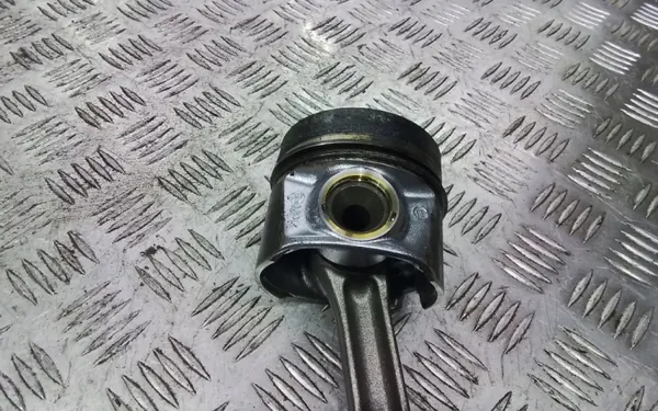 Pistón 81L150 para VW Group 2.0 TDI - Usado image 3