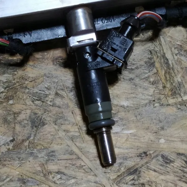 Rampe d'injection BMW E46 OEM 7506158 avec injecteurs image 4